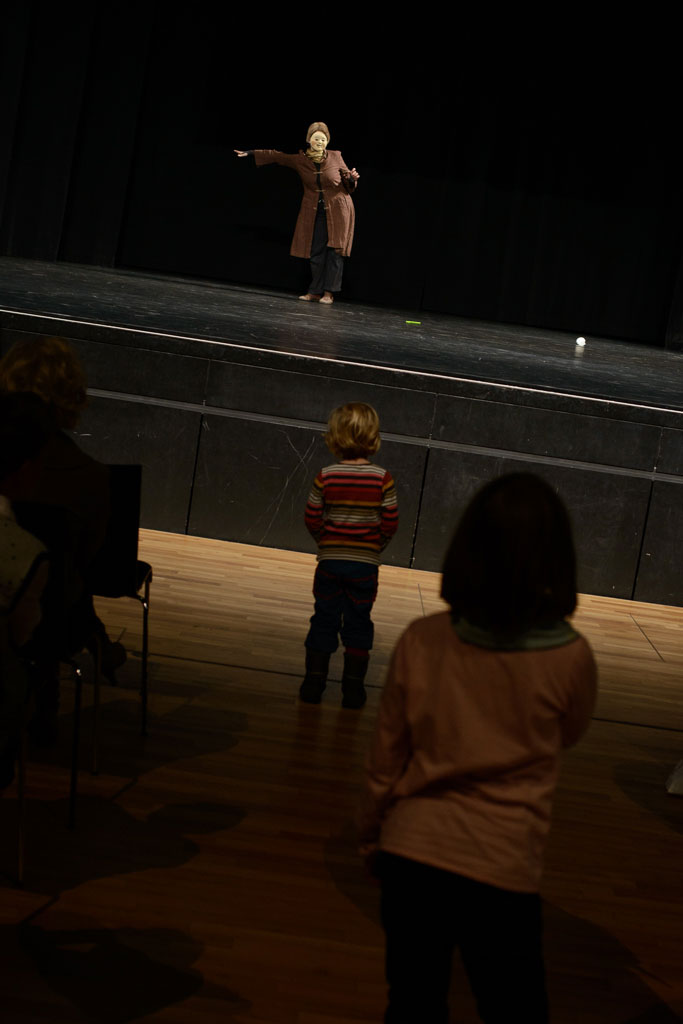 Puppenspielerin und Pantomimin Kristina Feix